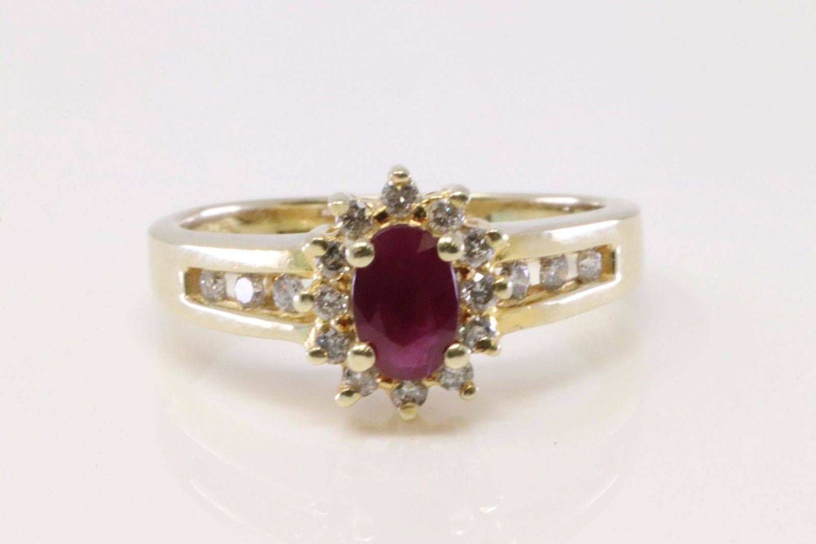 10Kt Yellow Gold Ruby / Diamond Ring. (1 of 4)