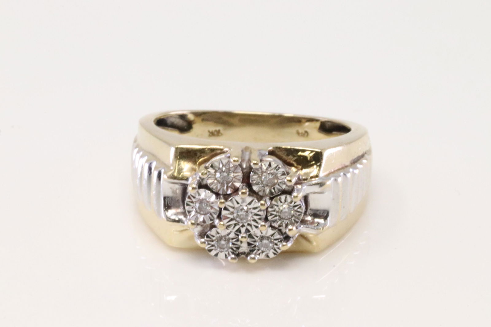 Yellow Gold Diamond Ring. (1 of 4)