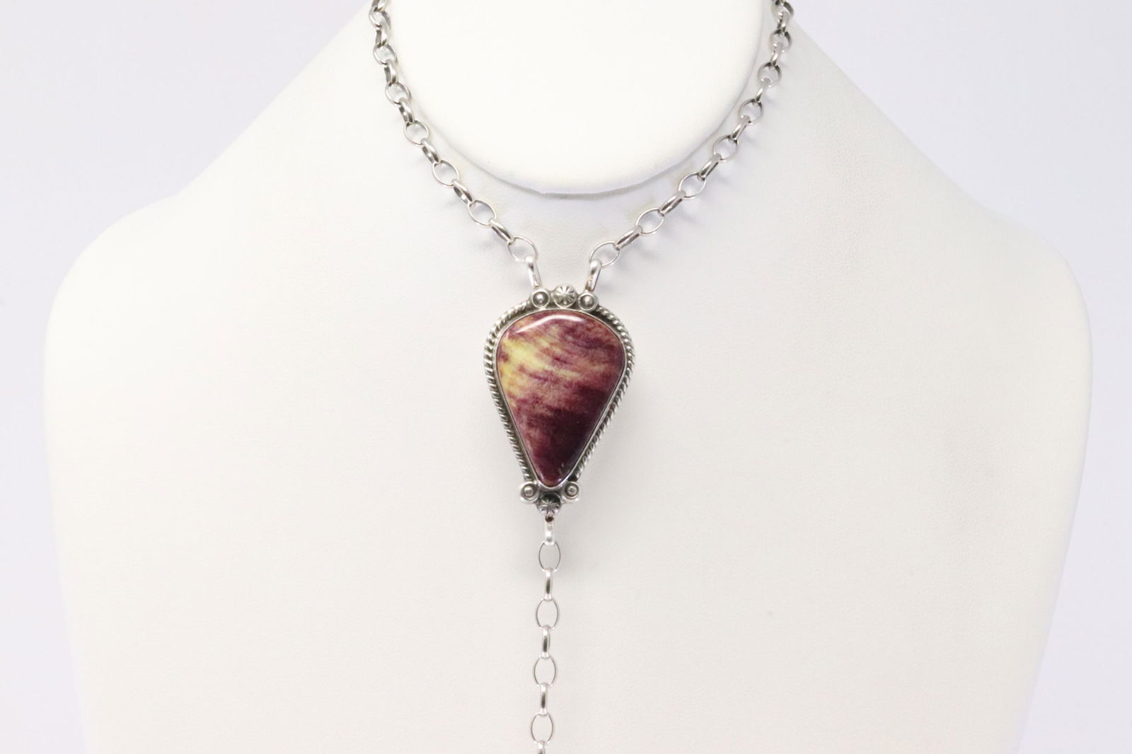 Native American Navajo Handmade Sterling Silver Purple Spiny Oyster Necklace By Robert Shakey. (1 of 4)