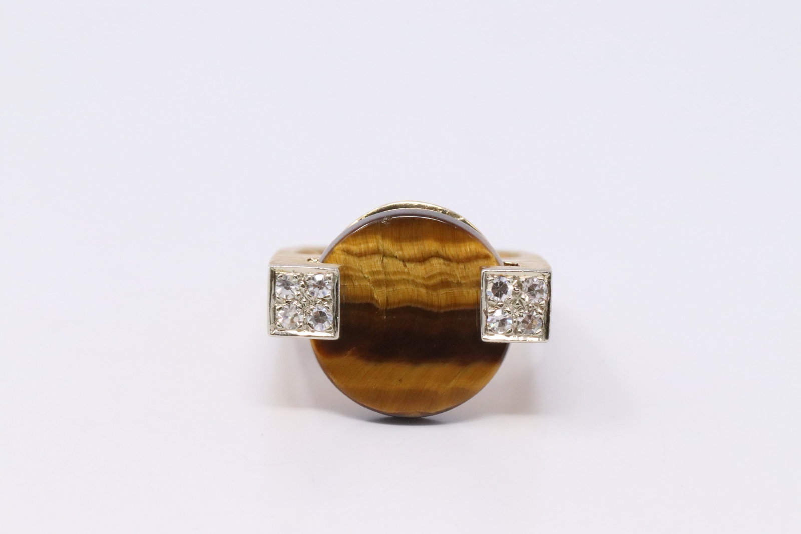 14Kt Vintage Yellow Gold Diamond Ring. (1 of 5)