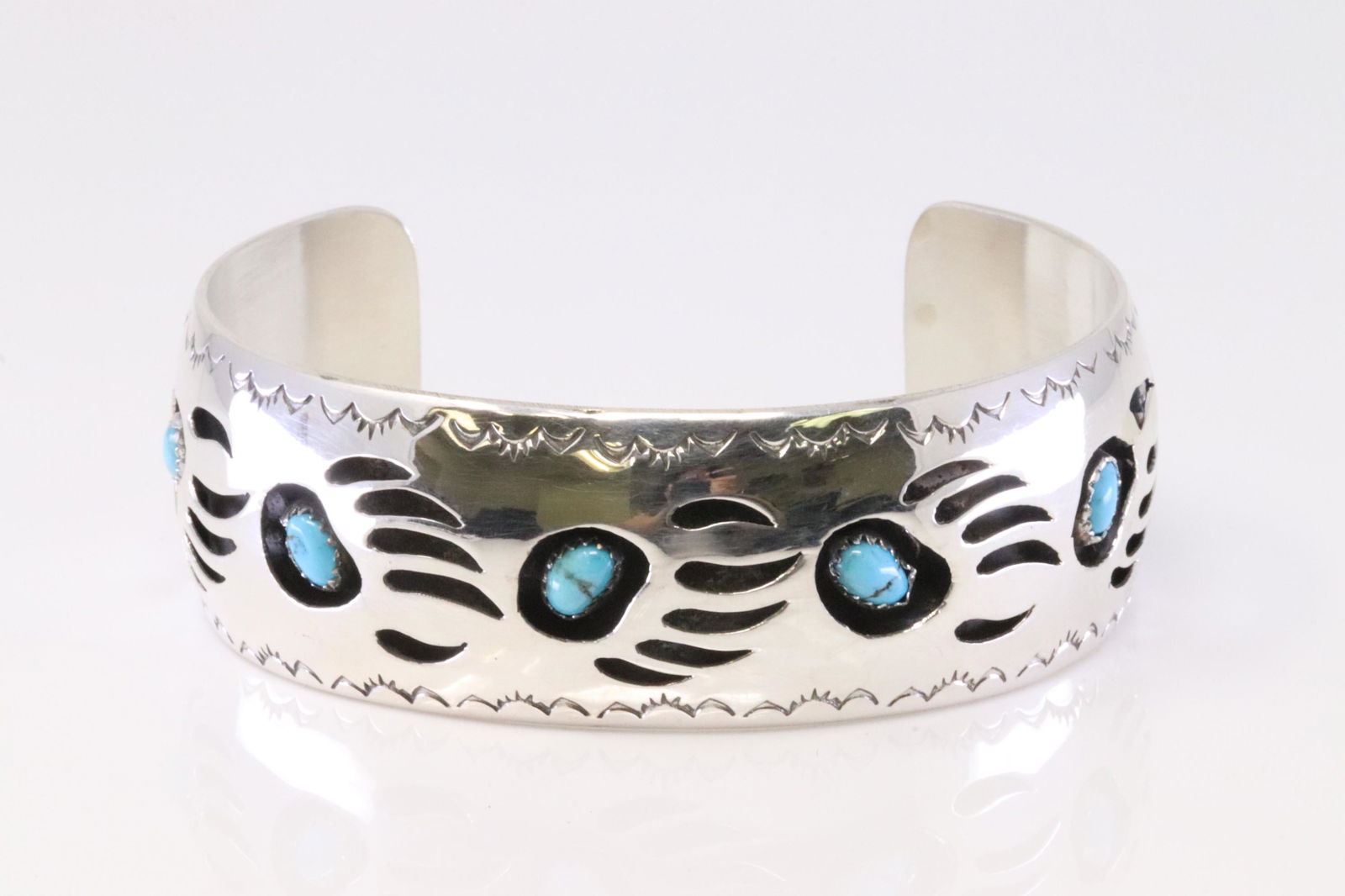 Native America Handmade Navajo Sterling Silver Paw Bear Turquoise Bracelet By Pearlene Spencer. (1 of 4)
