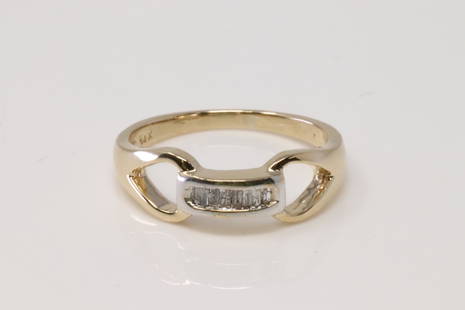 14Kt Yellow Gold Diamond Ring.: Ladies 14Kt Yellow Gold Diamond Ring. Ring has 8 Baguett Diamonds. Ring size: 5.75. Total weight: 2.88 Grams.