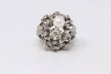 Vintage 14k White Gold Cocktail Ring with Diamonds & Pearl: This is a Vintage 14k White Gold Cocktail Ring with Diamonds & Pearl. Total 13 round diamond appx 0.50 carats. Ring size 5. Total weight 8.1 grams.