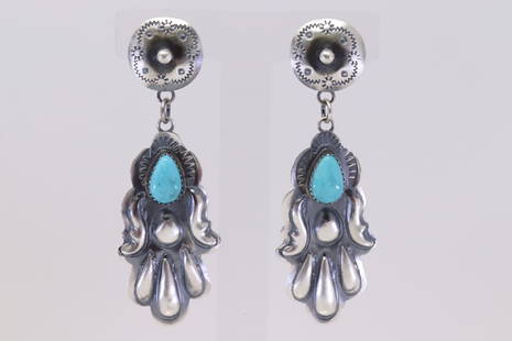 Native America Handmade Navajo Sterling Silver Turquoise Earring's By Gabriela Yazzie.: This is a Native America Handmade Navajo Sterling Silver Turquoise Turquoise Earring's By Gabriela Yazzie.