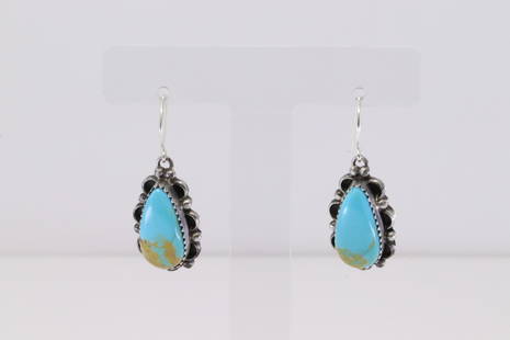 Native America Navajo Handmade Sterling Silver Kingman Turquoise Dangling Earring's By Freida: This is a Native America Navajo Handmade Sterling Silver Kingman Turquoise Dangling Earring's By Freida Martinez.