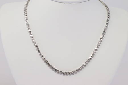 18k White Gold 4.90 Carat Round Cut Diamond Tennis Necklace