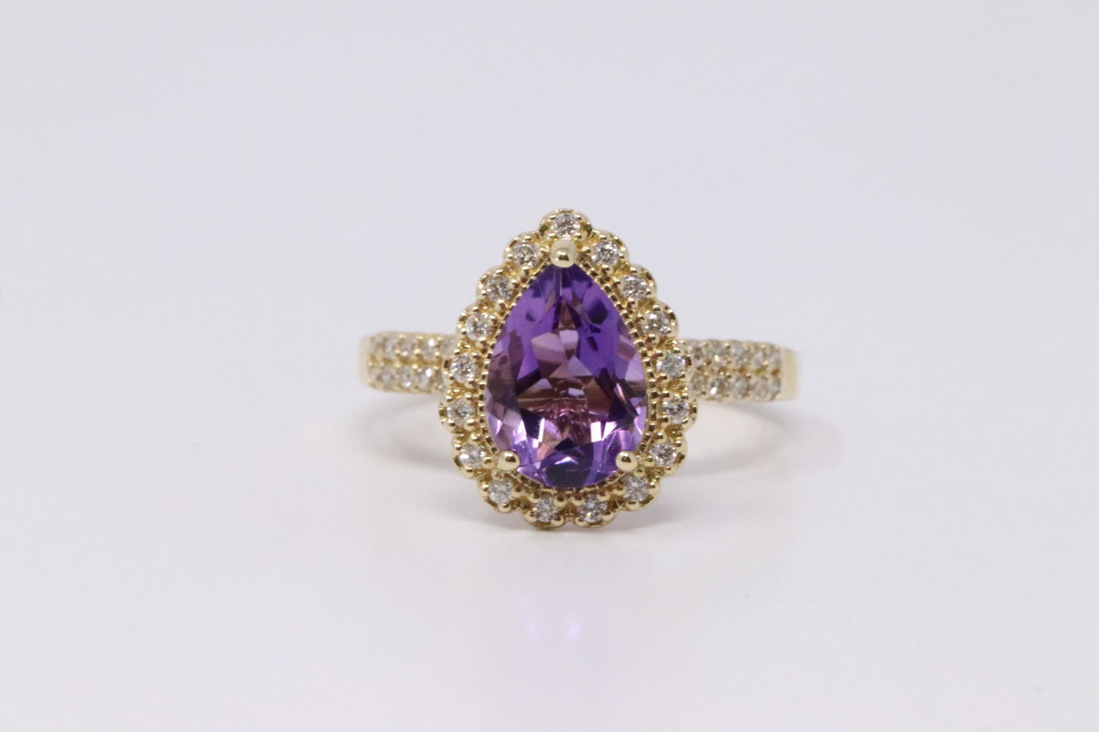 14Kt Yellow Gold Amethyst Diamond Ring. (1 of 3)