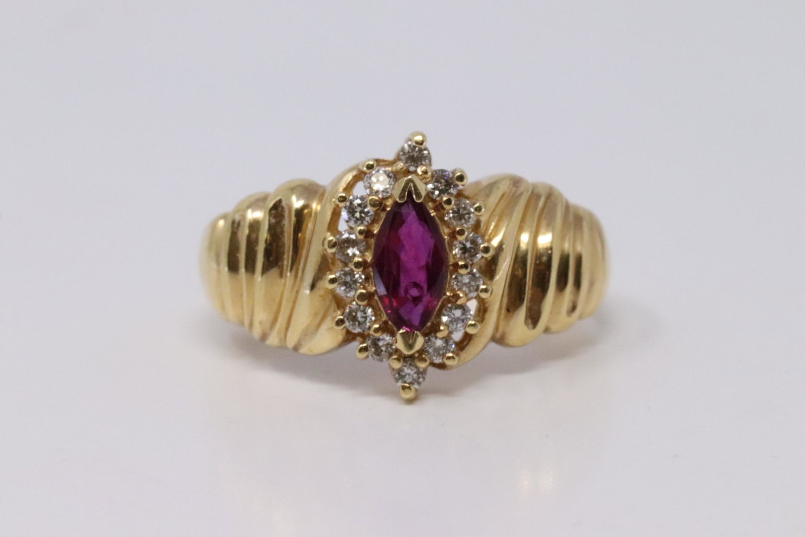 Vintage 14Kt Yellow Gold Ruby Diamond Ring. (1 of 4)