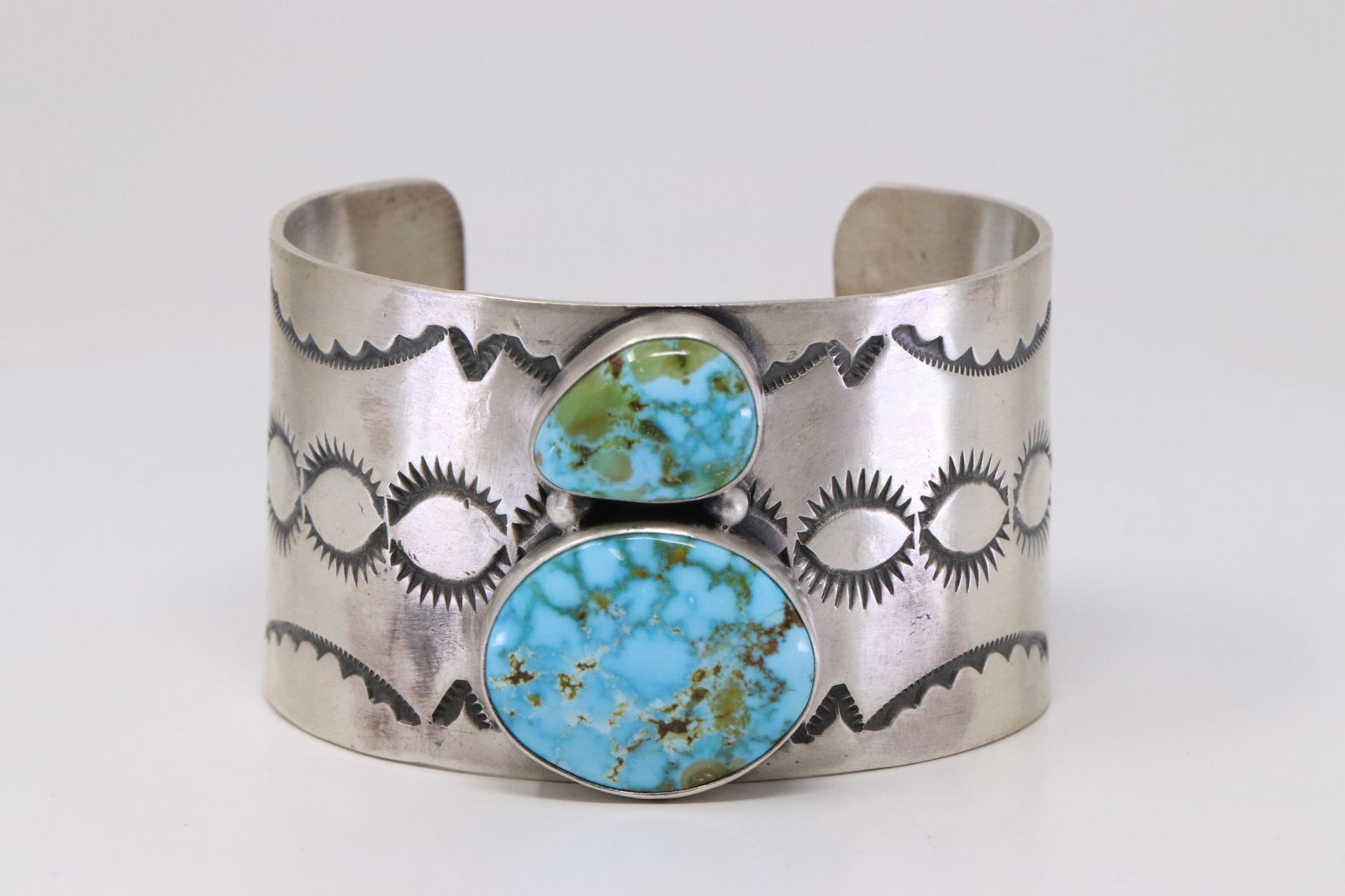 Native America Handmade Navajo Sterling Silver Kingman Turquoise Bracelet 2 Stone Cuff By Paul (1 of 4)