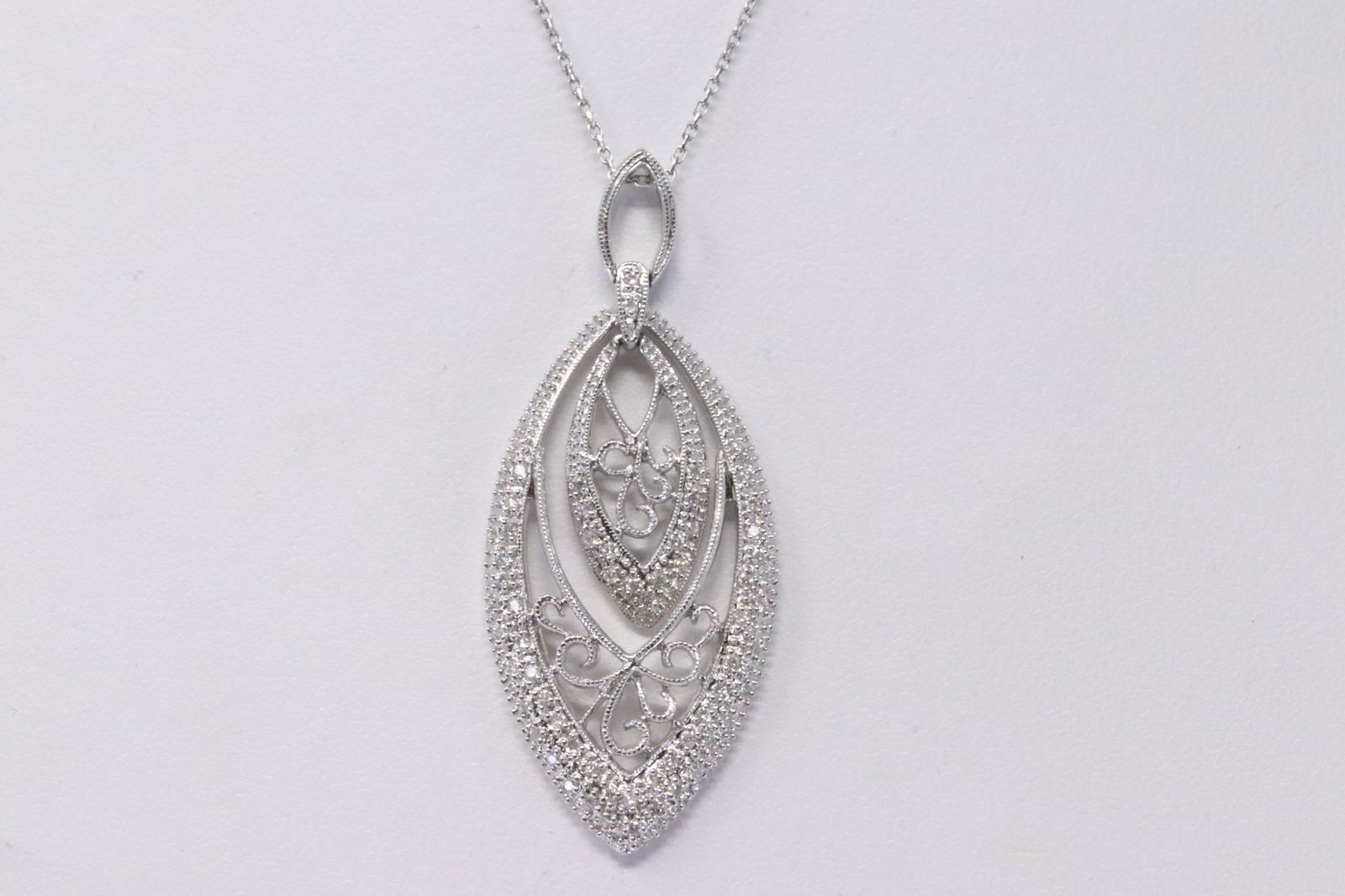 14Kt White Gold Diamond Necklace (1 of 4)