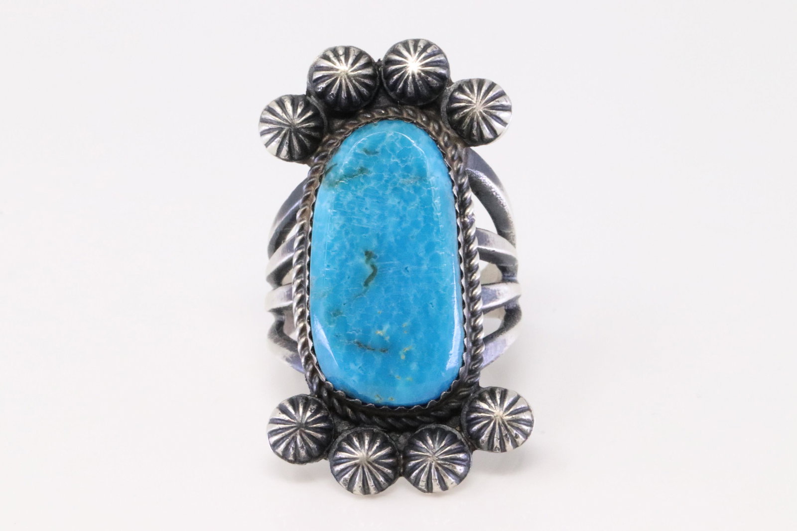 Native America Navajo Handmade Sterling Silver Turquoise Ring By M.C.: This is a Native America Navajo Handmade Sterling Silver Turquoise Ring By M.C. Ring size: 8.00.