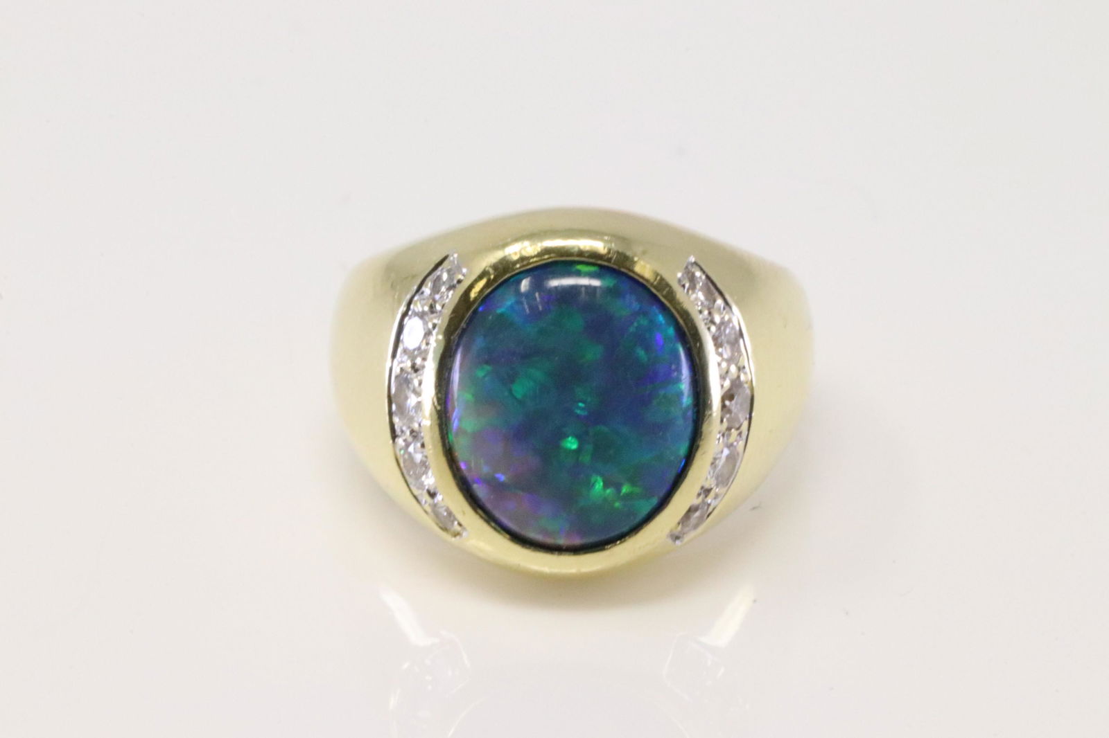 14Kt Yellow Gold Australian Boulder Opal / Diamond Ring. (1 of 4)