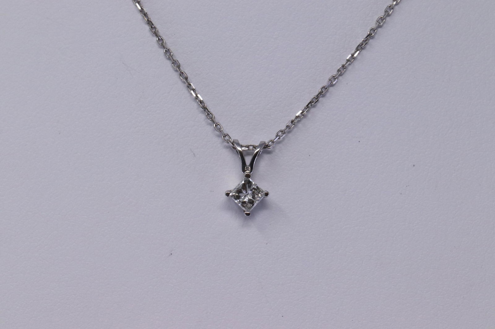 Diamond princess cut 0.30 Carats Solitaire 14k white Gold (1 of 2)