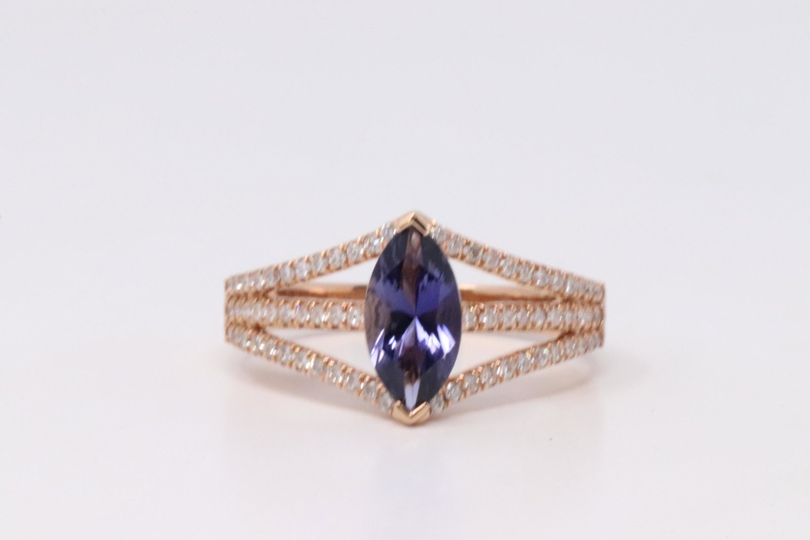 14Kt Rose Gold Iolite Diamond Ring. (1 of 4)