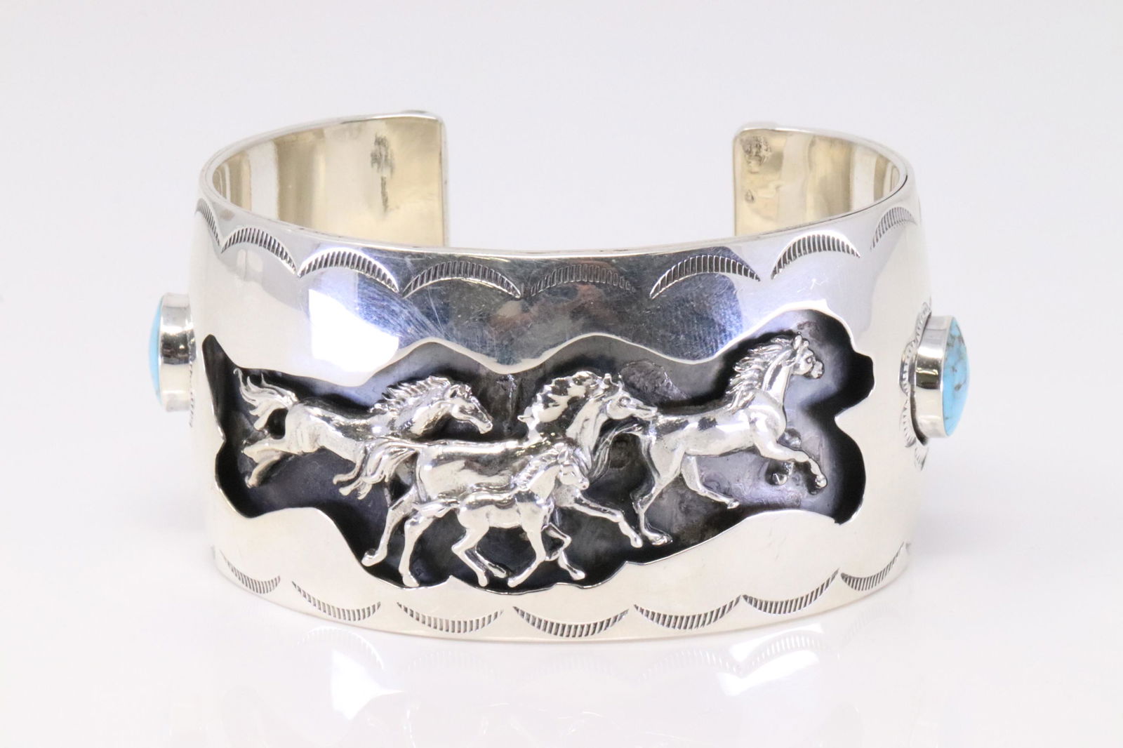 Native America Navajo Handmade Sterling Silver Turquoise Horse Cuff Bracelet By Gregg Yazzie. (1 of 4)