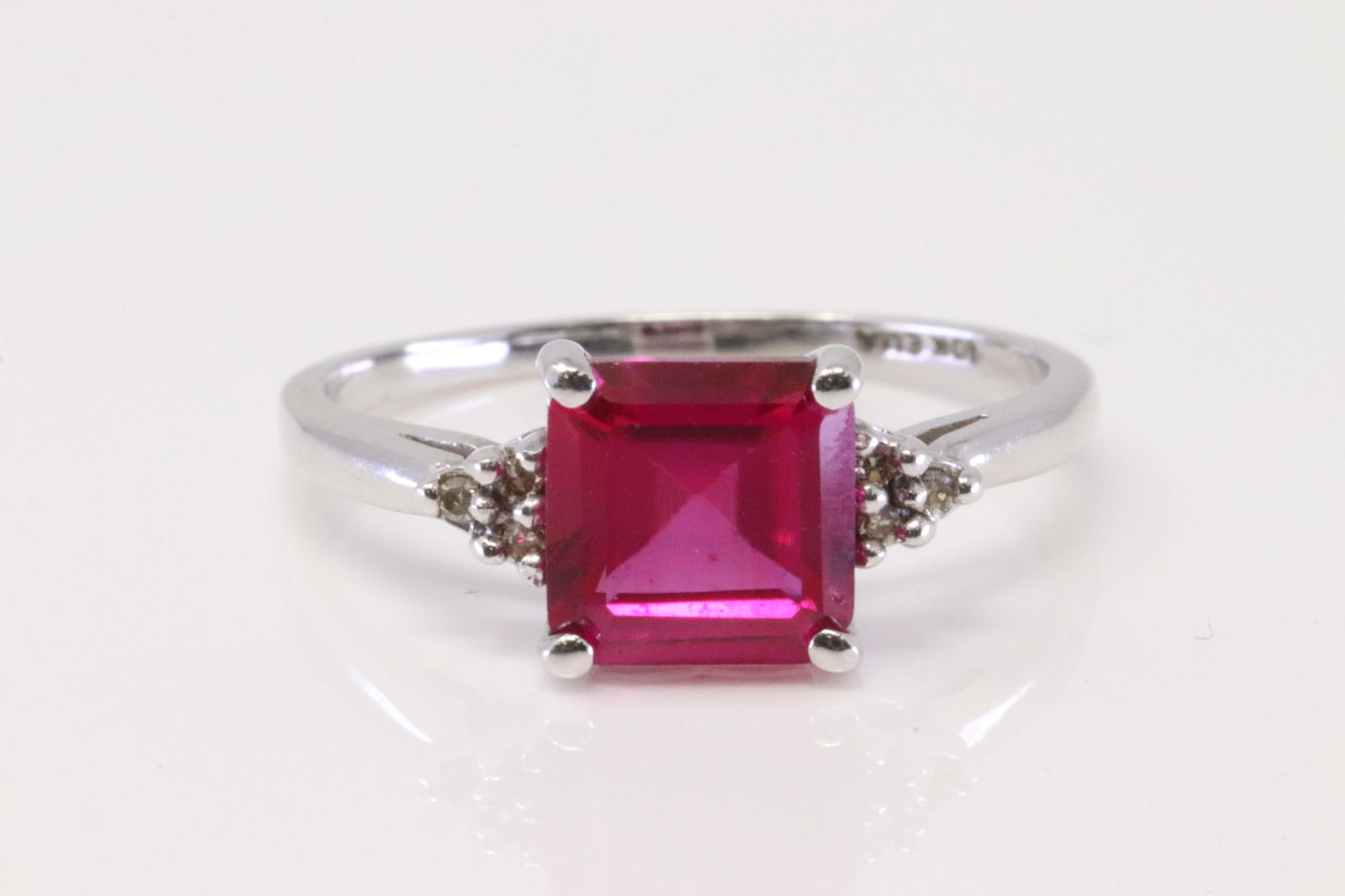 10Kt White Gold Synthetic Ruby / Diamond Ring. (1 of 4)