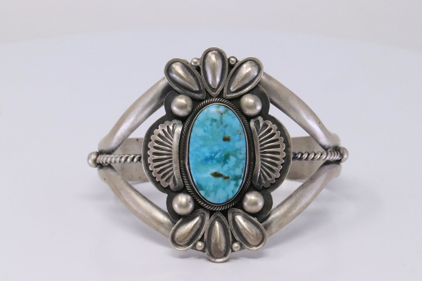 Native America Navajo Handmade Sterling Silver Turquoise Bracelet By Mark Yazzie. (1 of 4)