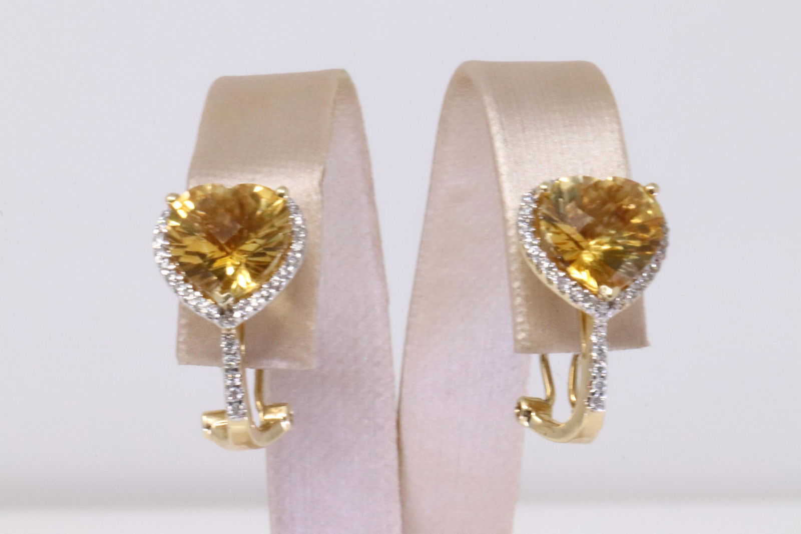 14Kt Yellow Gold Citrine Heart / Diamond Earring. (1 of 4)