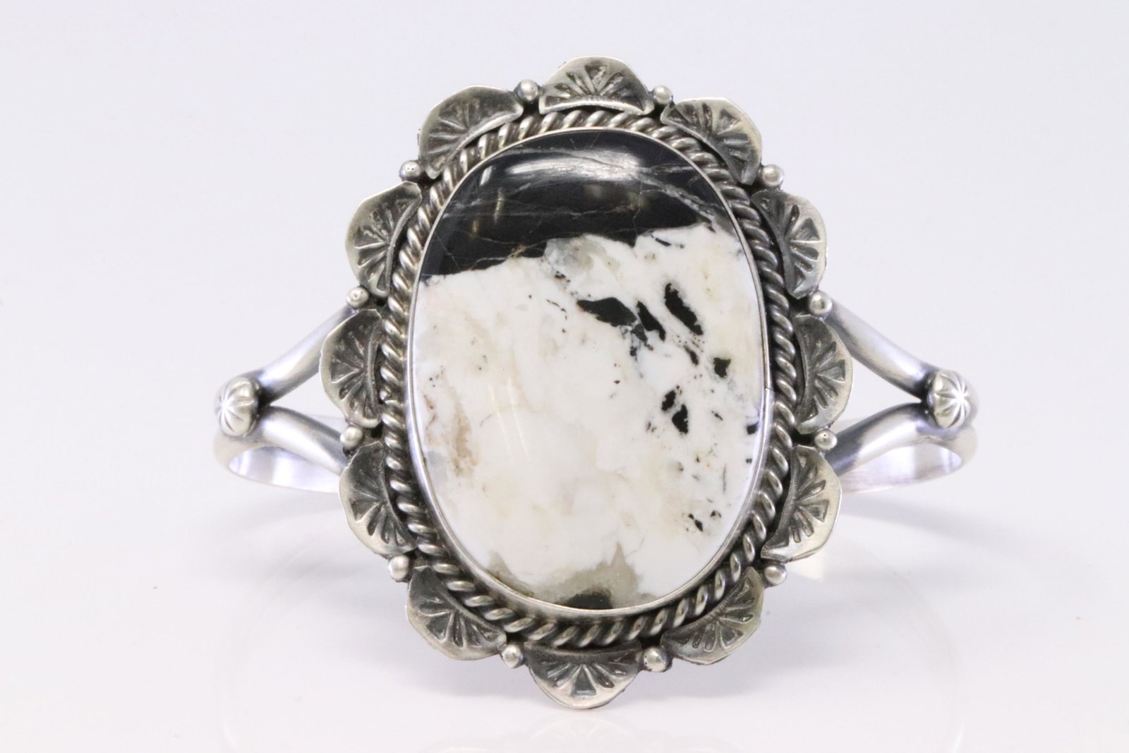 Native American Navajo Handmade Sterling Silver White Buffalo Bracelet By Jeff James Jr.: This is a Native American Navajo Handmade Sterling Silver White Buffalo Bracelet By Jeff James Jr.