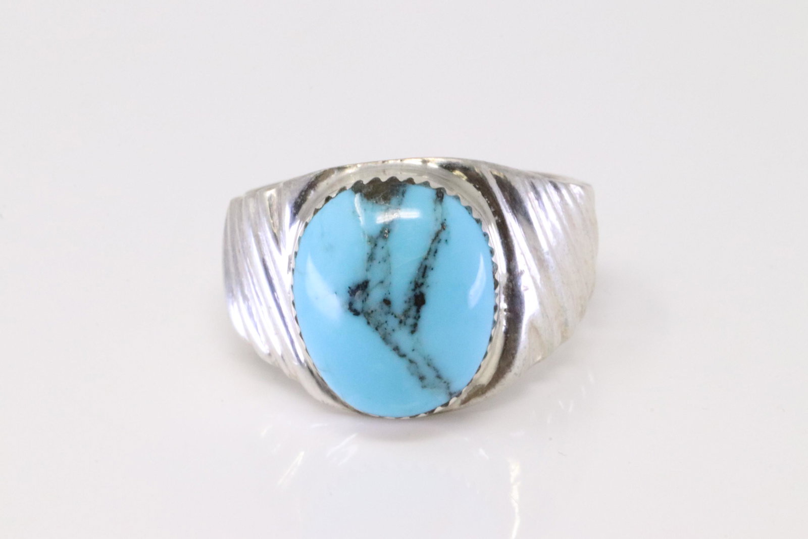 Native America Navajo Handmade Sterling Silver Turquoise Ring By R. (1 of 4)
