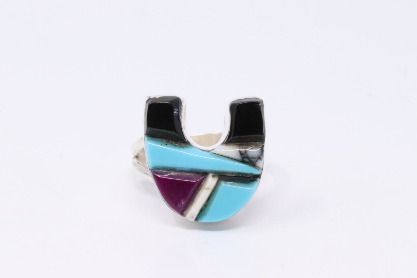 Native American Navajo Handmade Sterling Silver Multi-Color Ring.: This is a Native American Navajo Handmade Sterling Silver Multi-Color Ring. Ring size: 8.00"
