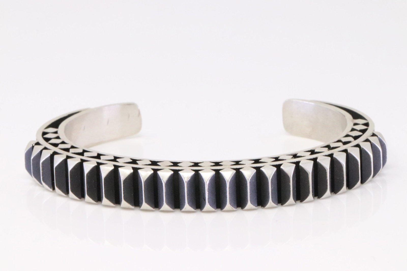 Native America Navajo Handmade Sterling Silver Solid Double Raised Bracelet By L.Tahe. (1 of 4)