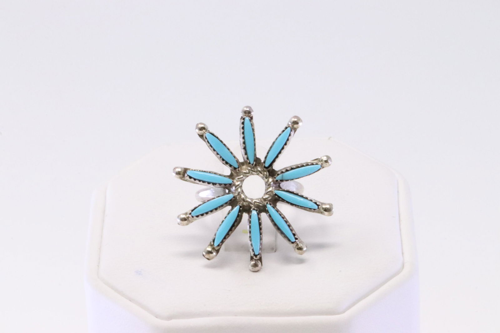 Native American Zuni Handmade Sterling Silver Turquoise Ring. (1 of 4)