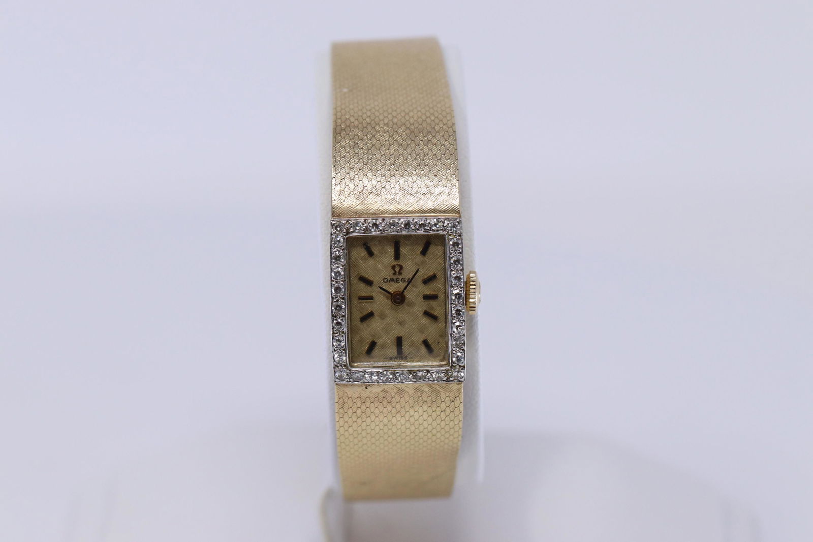 Beautiful Vintage Diamond OMEGA 14K Solid Gold  14mm AA8928 Mesh Ladies Swiss (1 of 6)