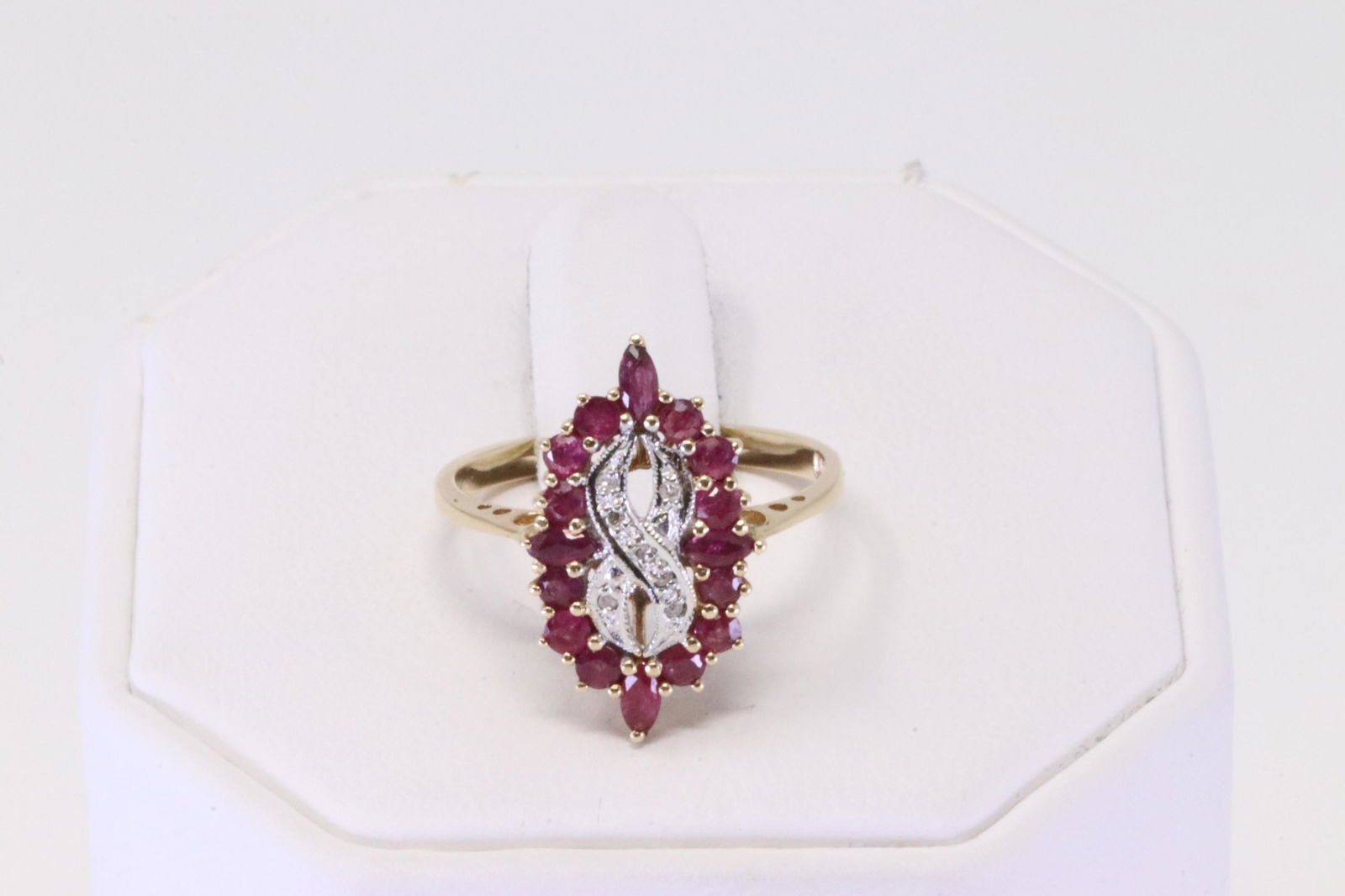 Ruby & Diamond Ring 10Kt. (1 of 4)