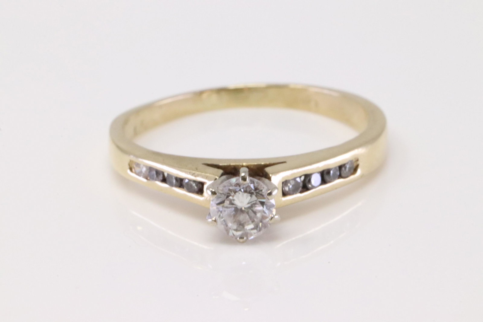 Engagement Diamond Ring 14Kt. (1 of 4)