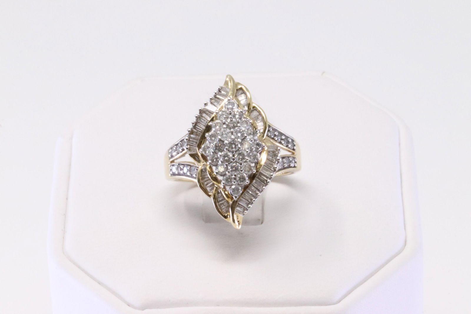 Yellow gold 14k Diamond Ring (1 of 4)