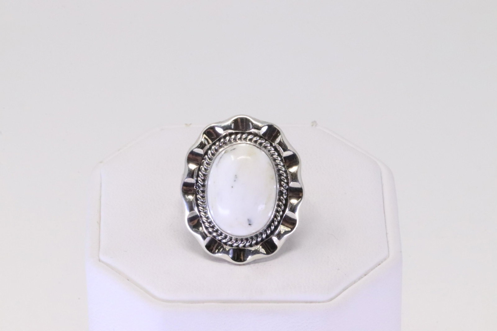 Native America Navajo Handmade Sterling Silver White Buffalo Ring By Samuel Yellowhair.: This is a Native America Navajo Handmade Sterling Silver White Buffalo Ring By Samuel Yellowhair. Ring size: 7.50.