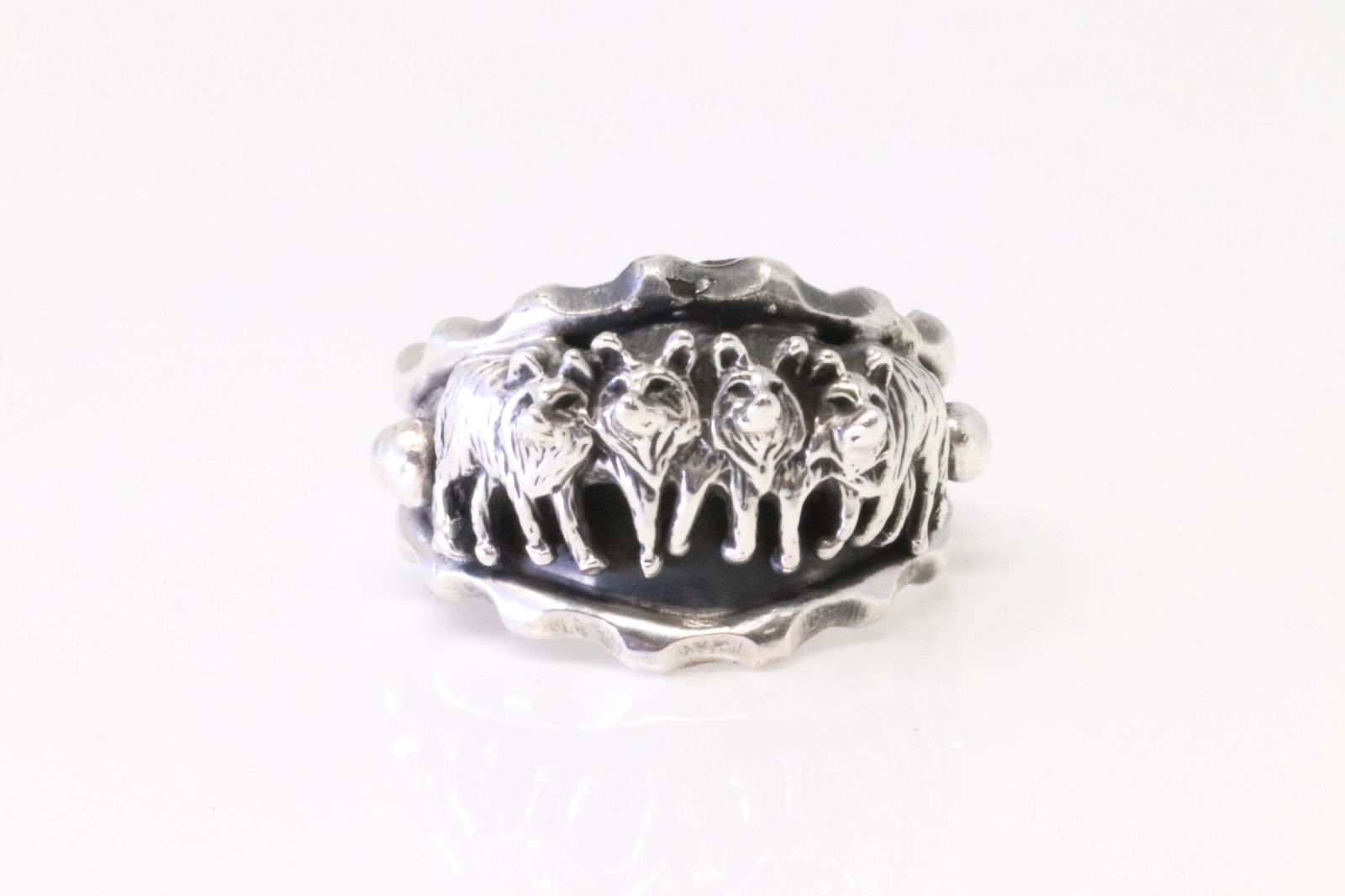 Native America Navajo Handmade Sterling Silver Wolf Ring By Genevieve Francisco. (1 of 4)