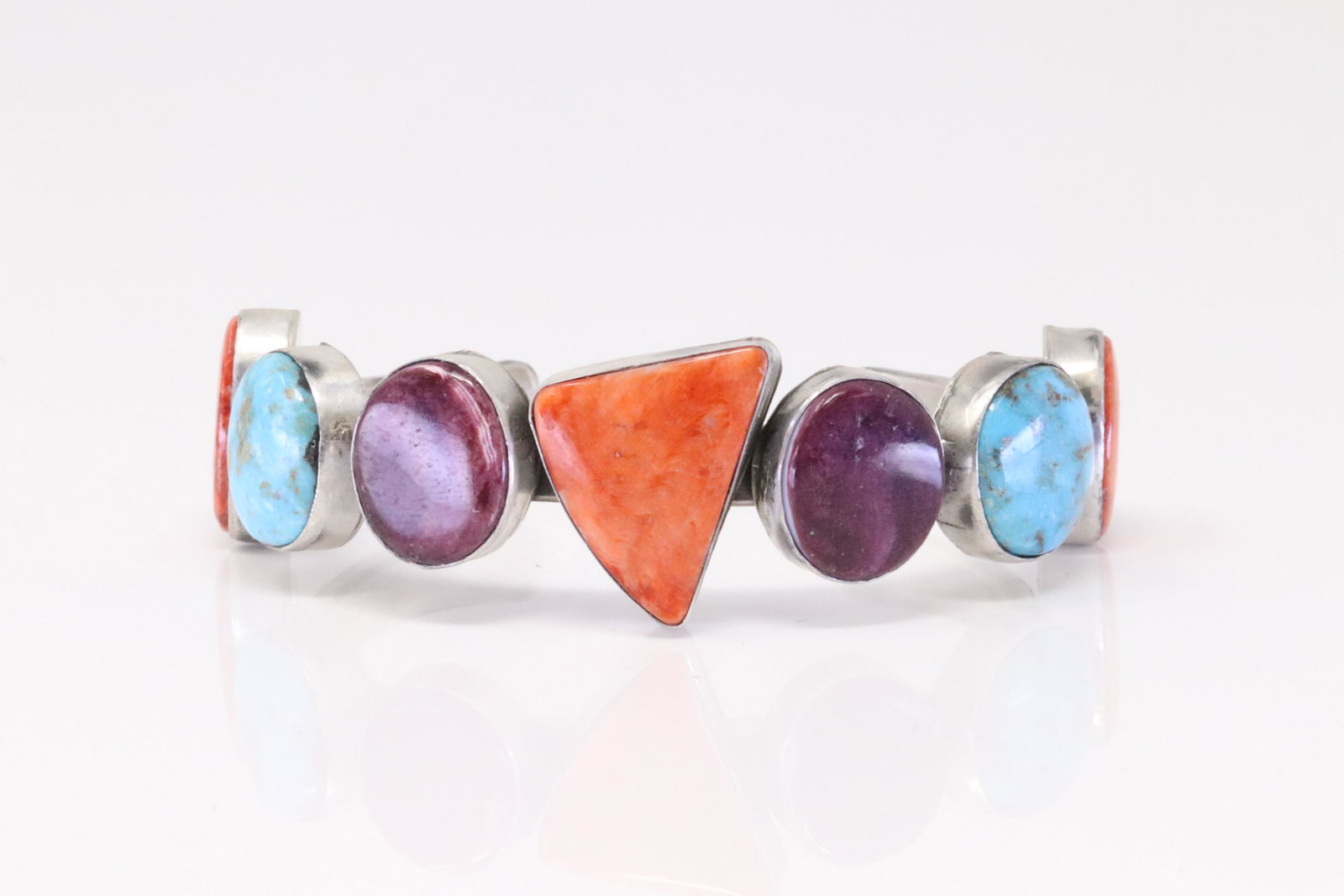Native American Navajo Handmade Sterling Silver Spiny Oyster & Turquoise Barcelet By Tom Lewis.: This is a Native American Navajo Handmade Sterling Silver Spiny Oyster & Turquoise Barcelet By Tom Lewis.