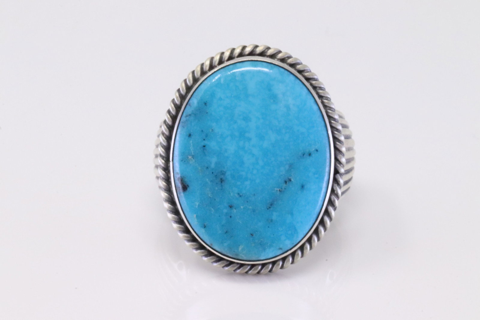 Native America Navajo Sterling Silver Turquoise Ring By Samuel Yellowhair.: This is a Native America Navajo Sterling Silver Turquoise Ring By Samuel Yellowhair. Ring size: 8.25