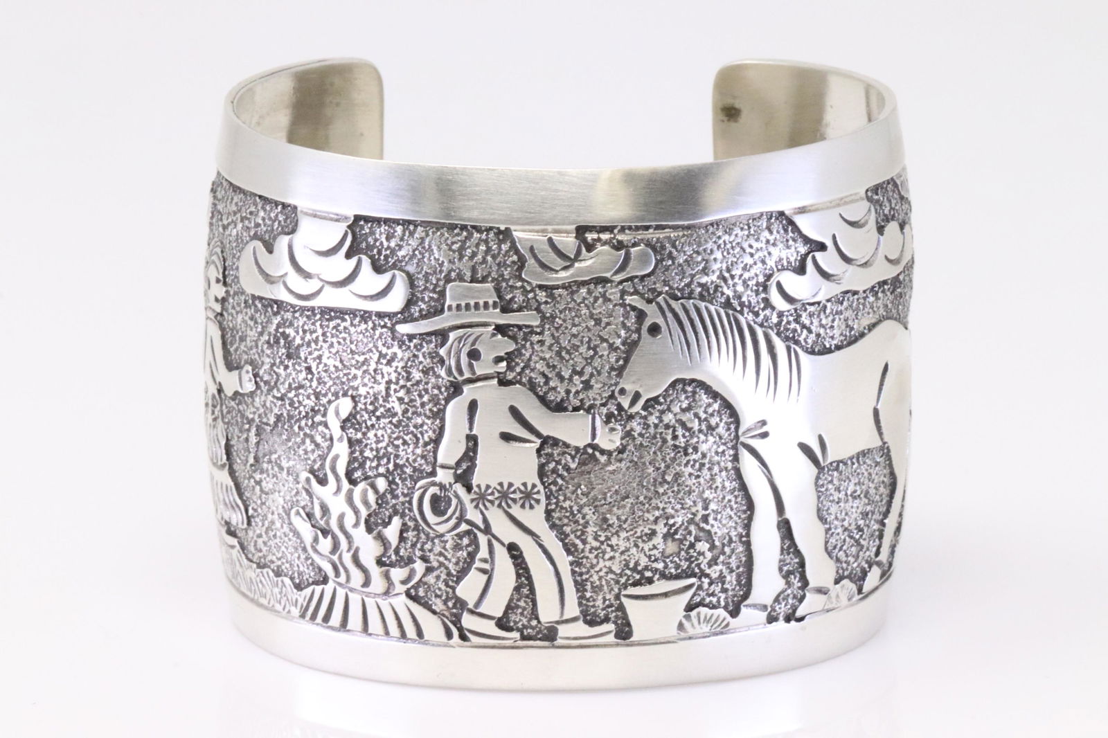 Native America Navajo Sterling Silver Storyteller Bracelet Cuff By Eileen Becenti. (1 of 4)