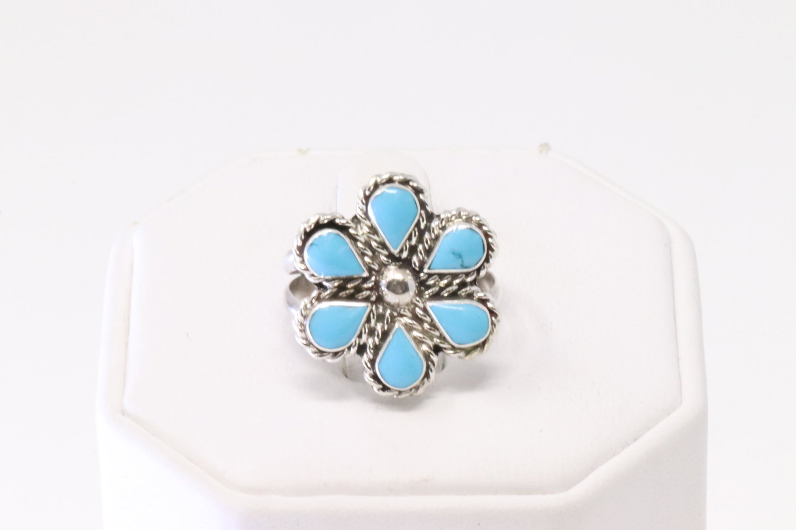 Native American Zuni Sterling Silver Turquoise Flower Ring By Gina Dosedo.: This is a Native American Zuni Sterling Silver Turquoise Flower Ring By Gina Dosedo. Ring size: 7.75.