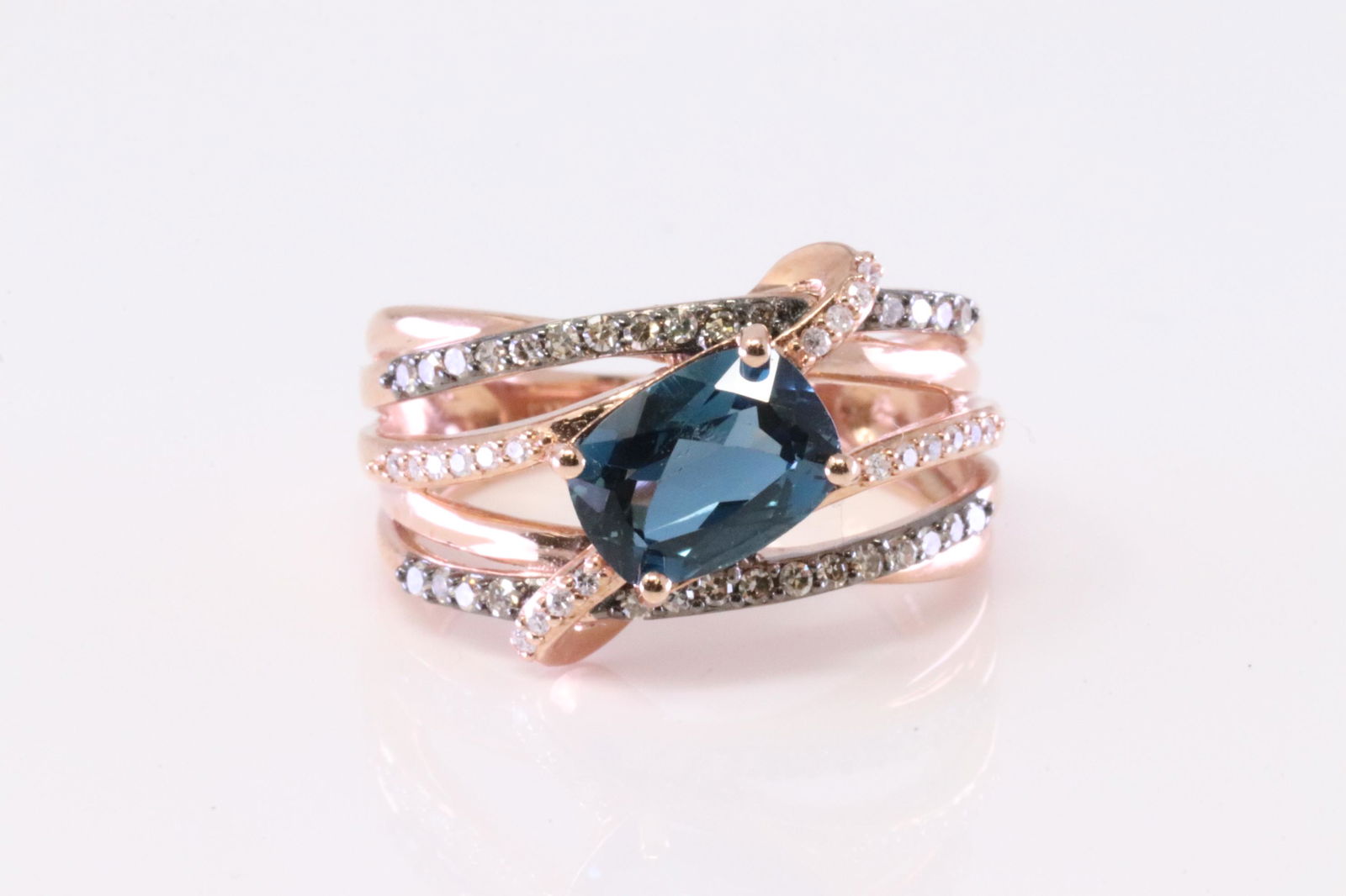 Blue Topaz & Diamond Ring 10Kt. (1 of 4)