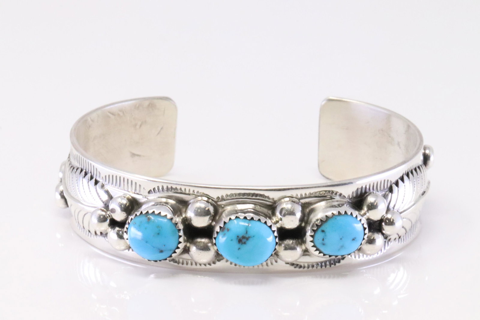 Native America Navajo Sterling Silver Turquoise Bracelet By Wilber Meyers.: This is a Native America Navajo Sterling Silver Turquoise Bracelet By Wilber Meyers.