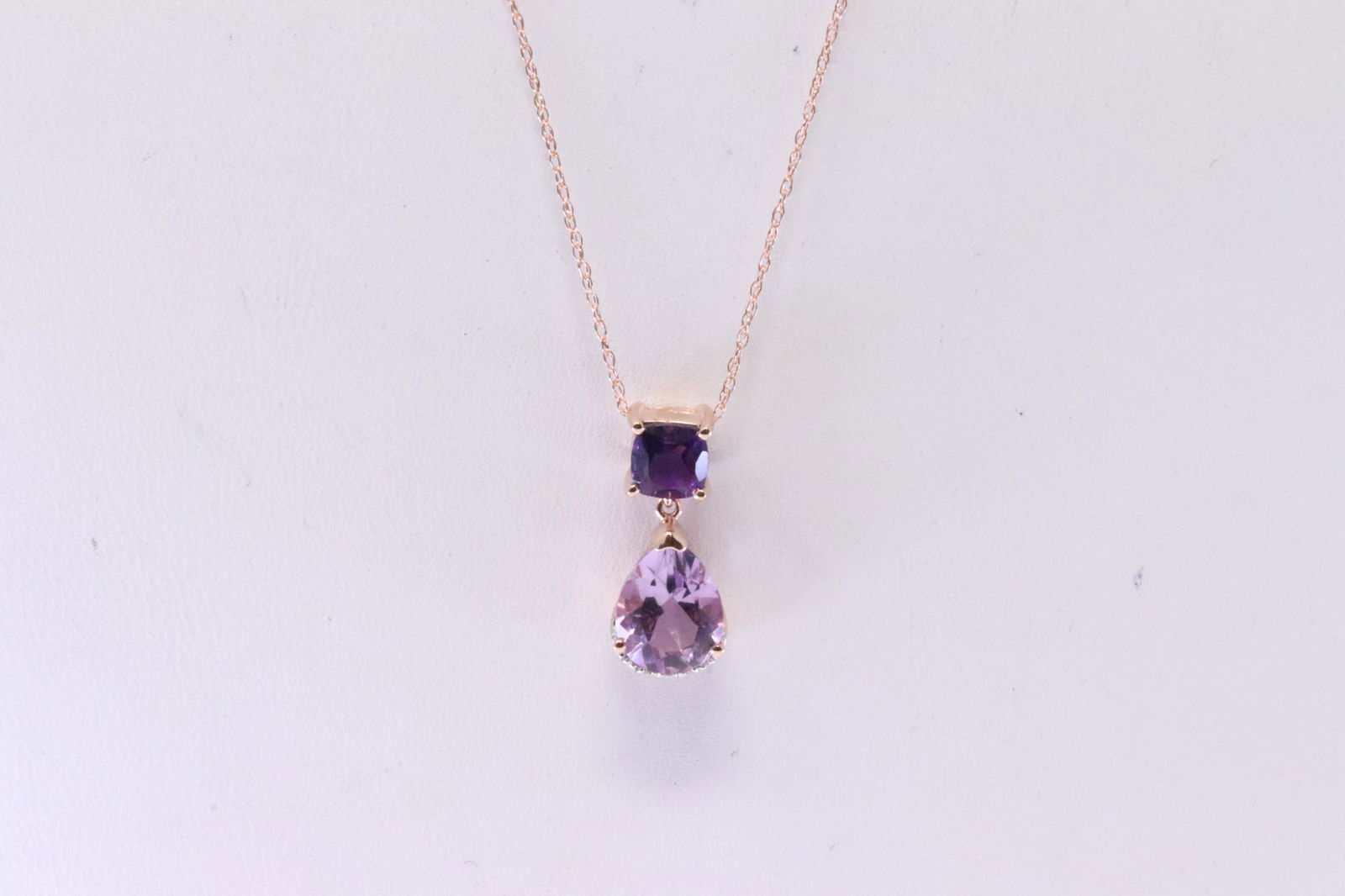 White Sapphire & Amethyst Pendant / Necklace 10Kt. (1 of 4)