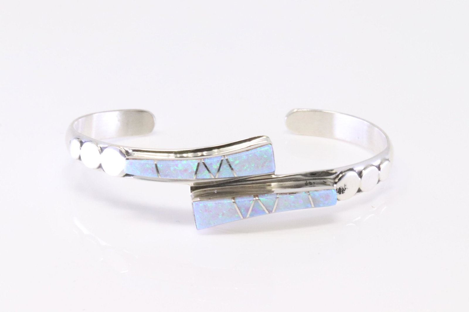 Native American Navajo Sterling Silver Synthetic Opal Bracelet Cuff By Billy Long.: This is a Native American Navajo Sterling Silver Synthetic Opal Bracelet Cuff By Billy Long.