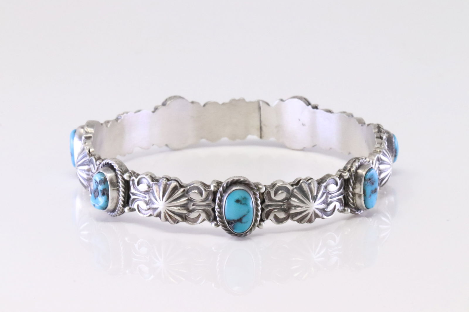 Native America Navajo Sterling Silver Bangle Turquoise Bracelet By Thomas Yazzie. (1 of 4)