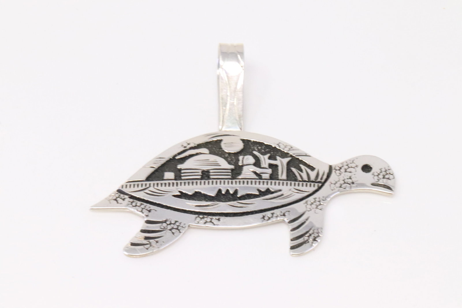 Native America Navajo Sterling Silver Storyteller Overlay Sea Turtle Pendant By R.Singer. (1 of 3)