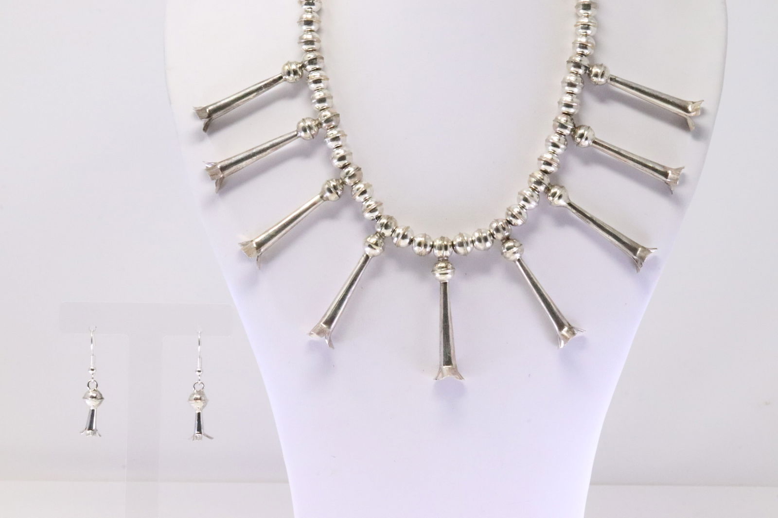 Native America Navajo Sterling Silver Mini Squash Blossom Necklace & Earring's Set. (1 of 5)