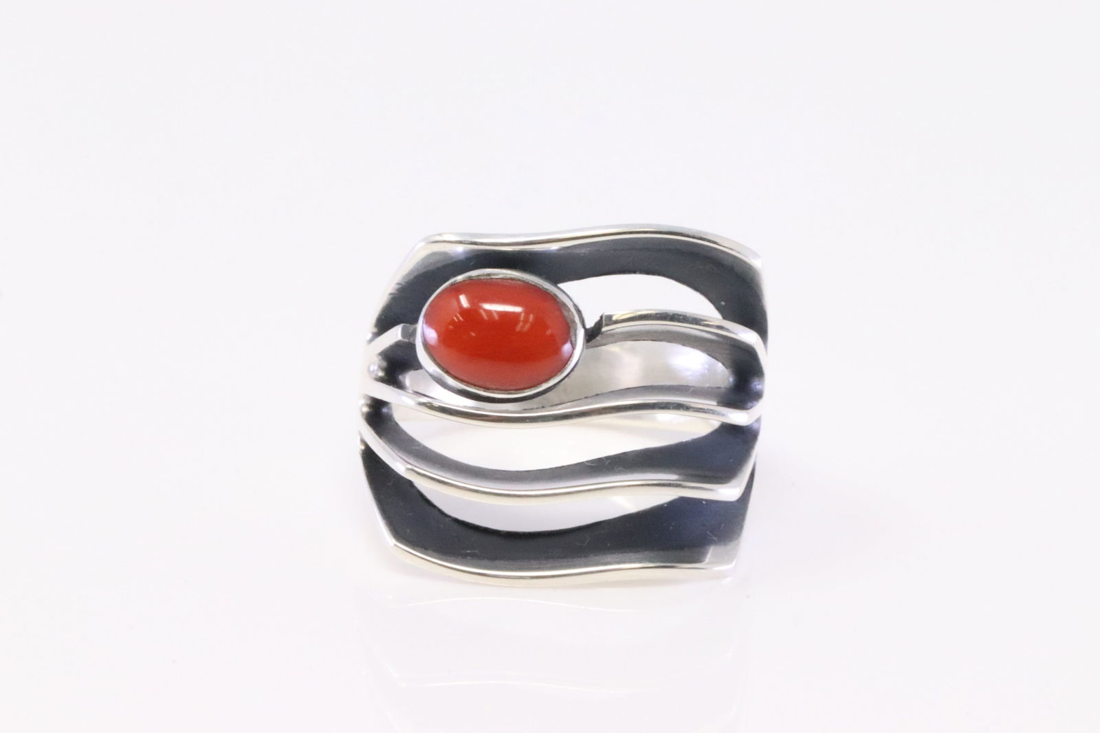 Native American Navajo Sterling Silver Coral Ring By James Bahe. (1 of 4)