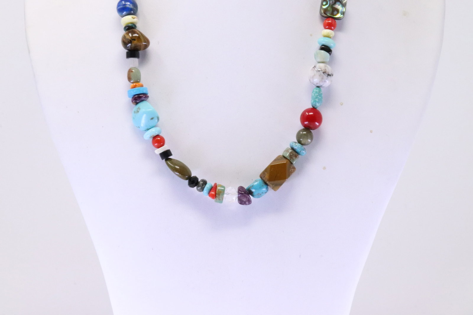 Native America Navajo Sterling Silver Multi-Color Necklace. (1 of 4)