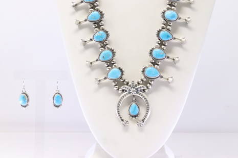 Native America Navajo Sterling Silver Turquoise Squash Blossom Necklace & Earring's Set By Thomas: This is a Native America Navajo Sterling Silver Turquoise Squash Blossom Necklace & Earring's Set By Thomas Francisco. Necklace length: 26.00"