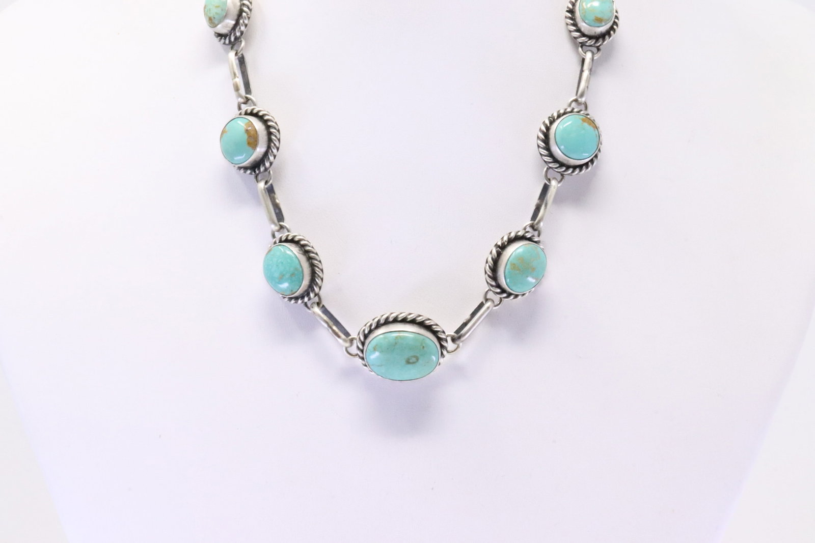 Native America Navajo Sterling Silver Kingman Turquoise Choker Necklace By Augustine Largo.: This is a Native America Navajo Sterling Silver Kingman Turquoise Choker Necklace By Augustine Largo. Necklace length: 14.00"