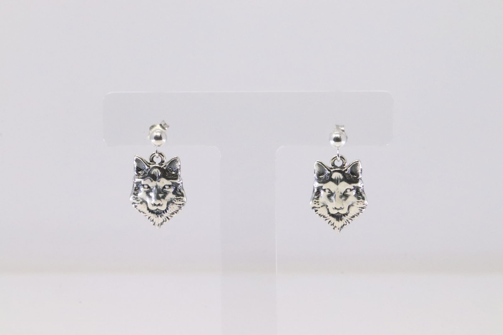 Native America Navajo Sterling Silver Wolf Post Earring's. (1 of 4)