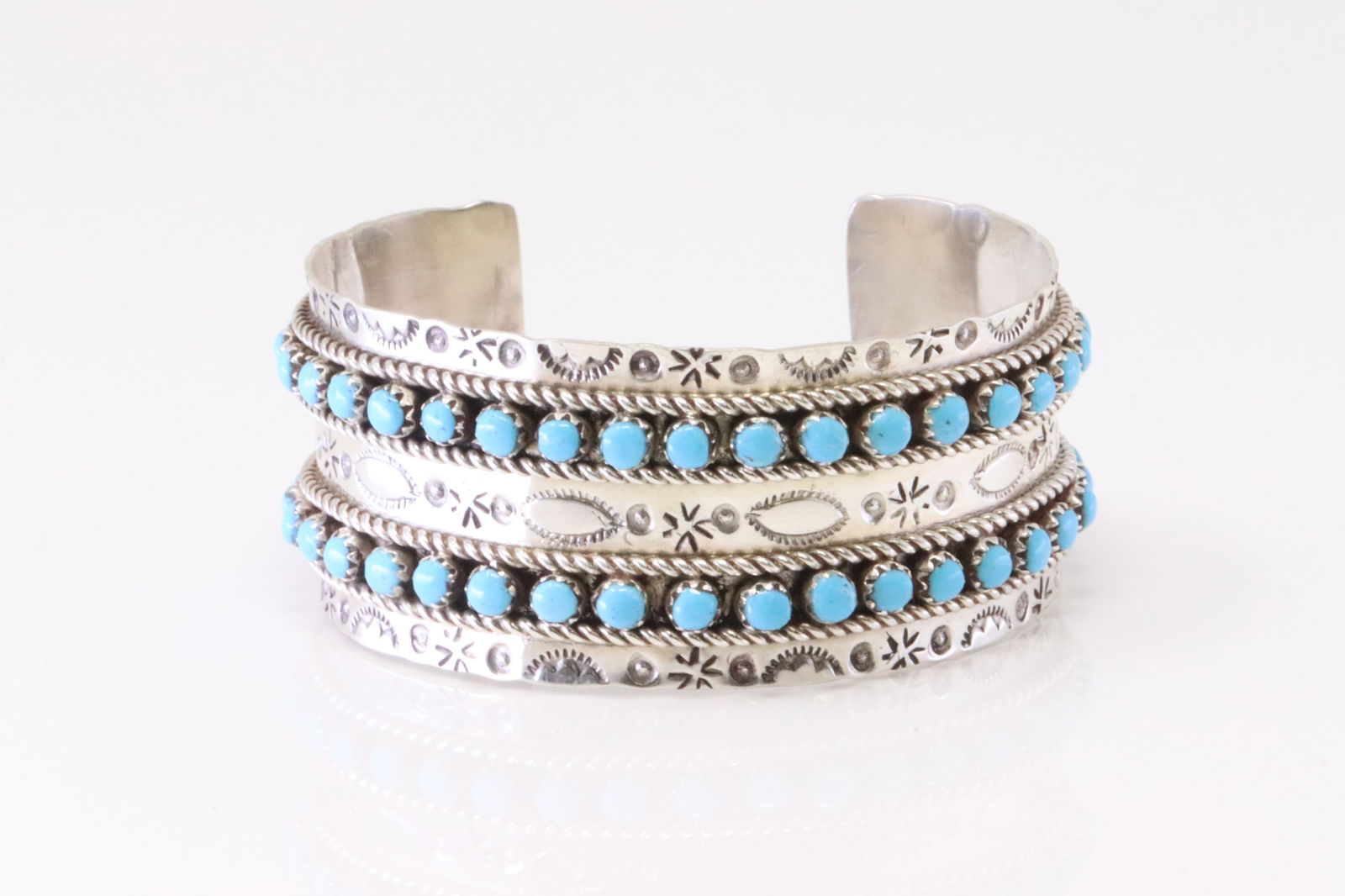 Native America Zuni Sterling Silver Turquoise Bracelet By Pukestine. (1 of 4)